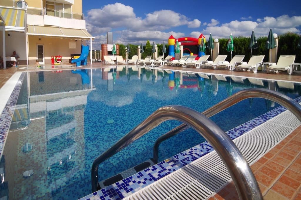 pools-pools