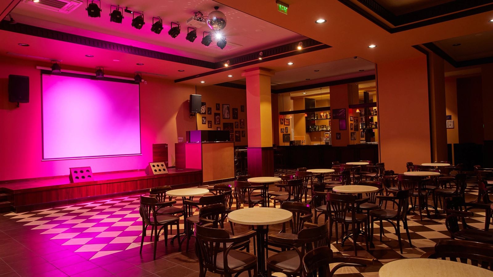 bars-preferred-club-lounge