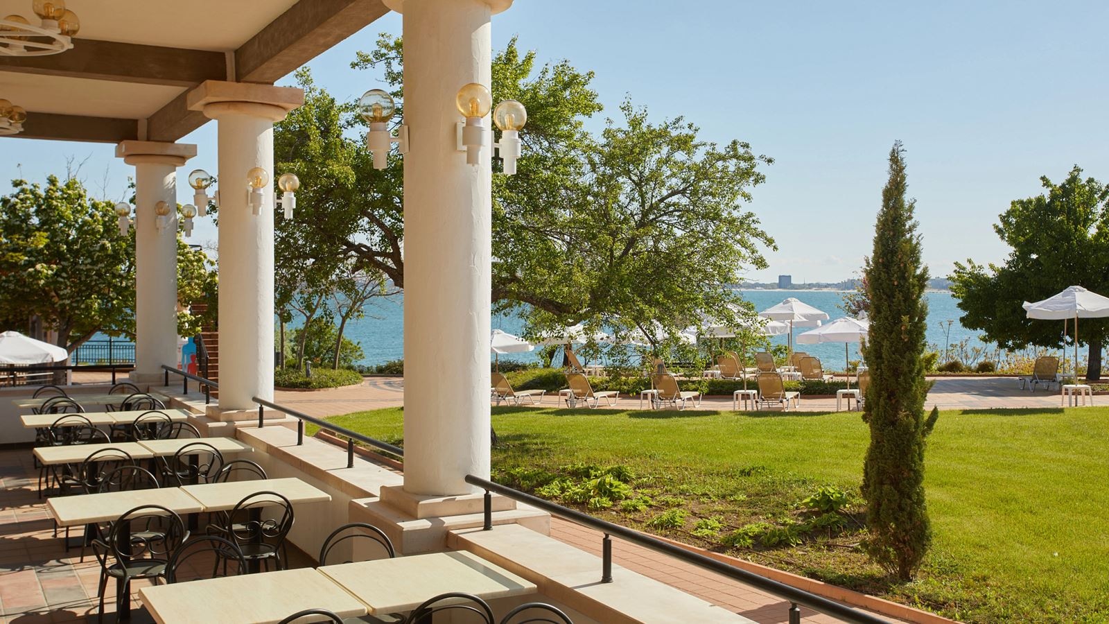 restaurants-seaside-grill