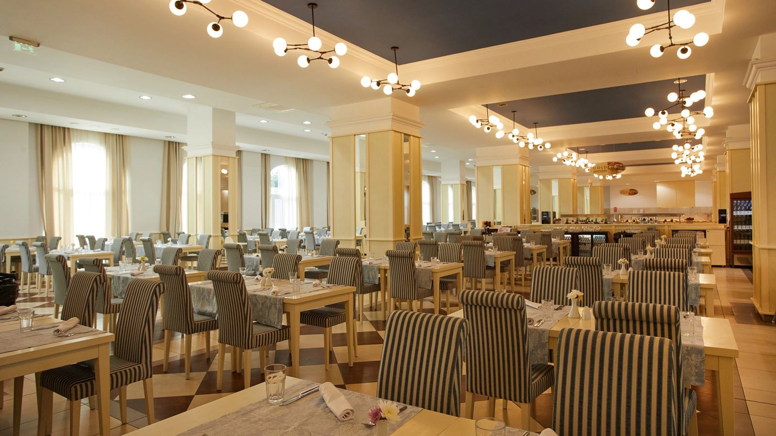 restaurants-world-restaurant
