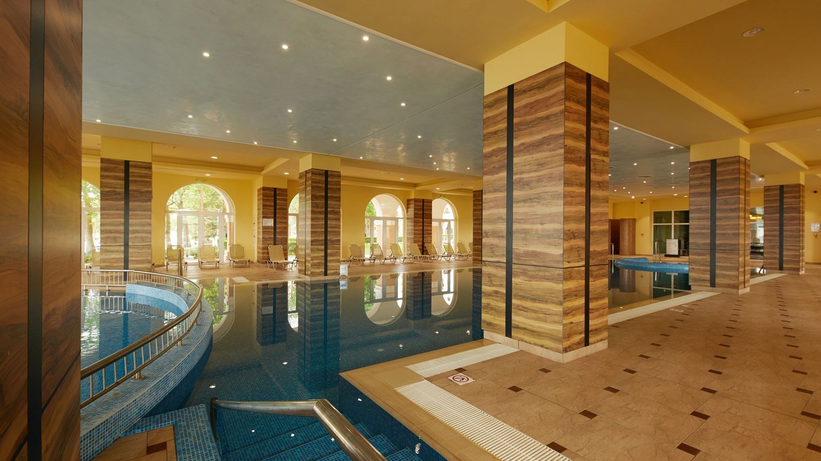 pools-indoor-pool