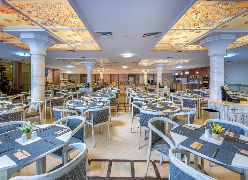 restaurants-restaurants