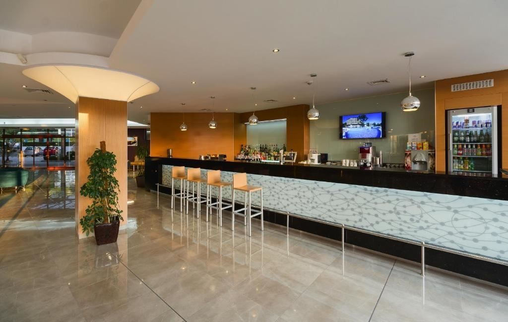 bars-lobby-bar