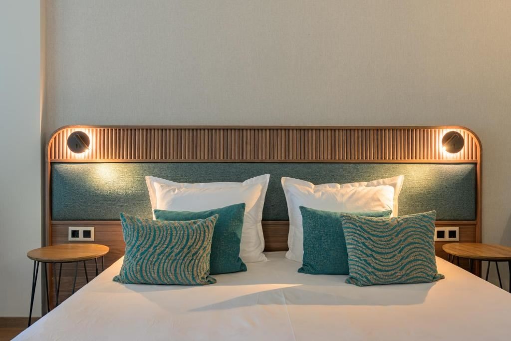rooms-twin-standard-room-balcony