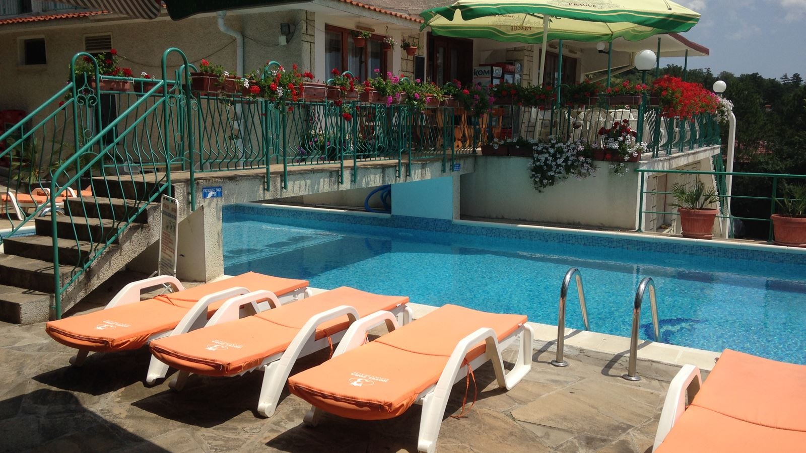 pools-pools