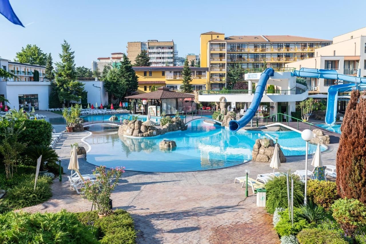 water-park-water-park
