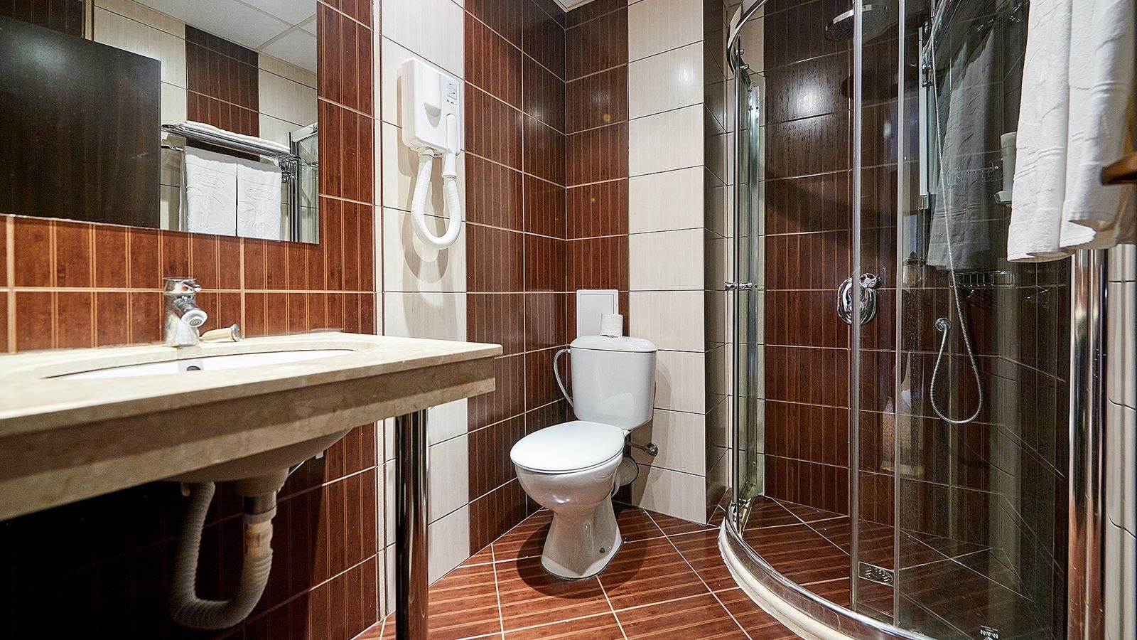 rooms-standard-studio-balcony-or-terrace