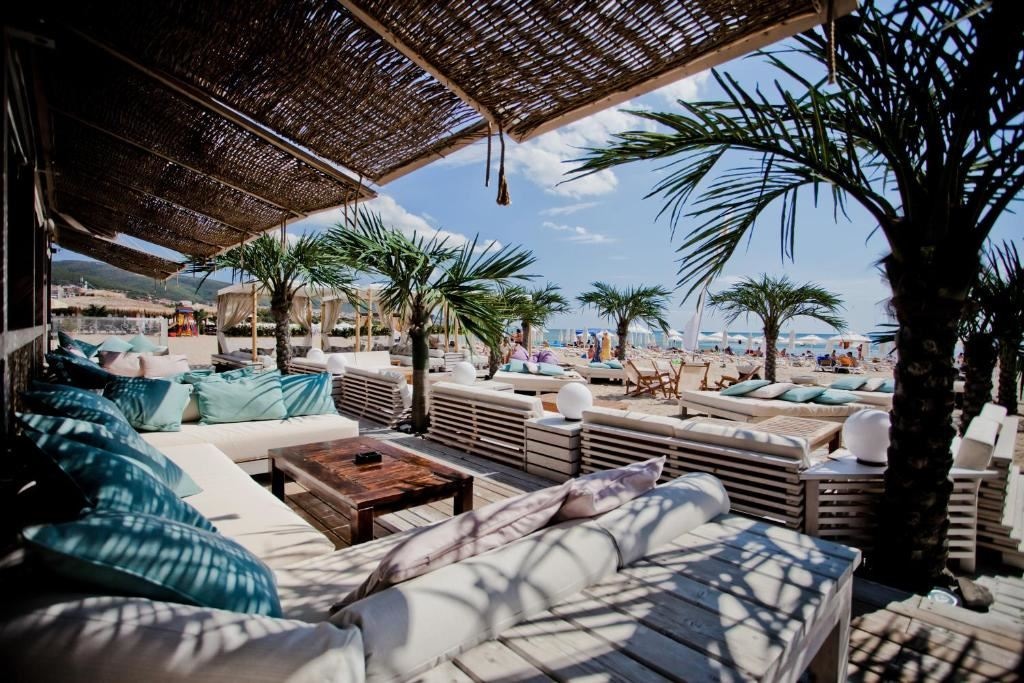 bars-beach-bar