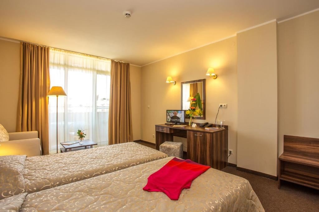 rooms-twin-standard-room-balcony