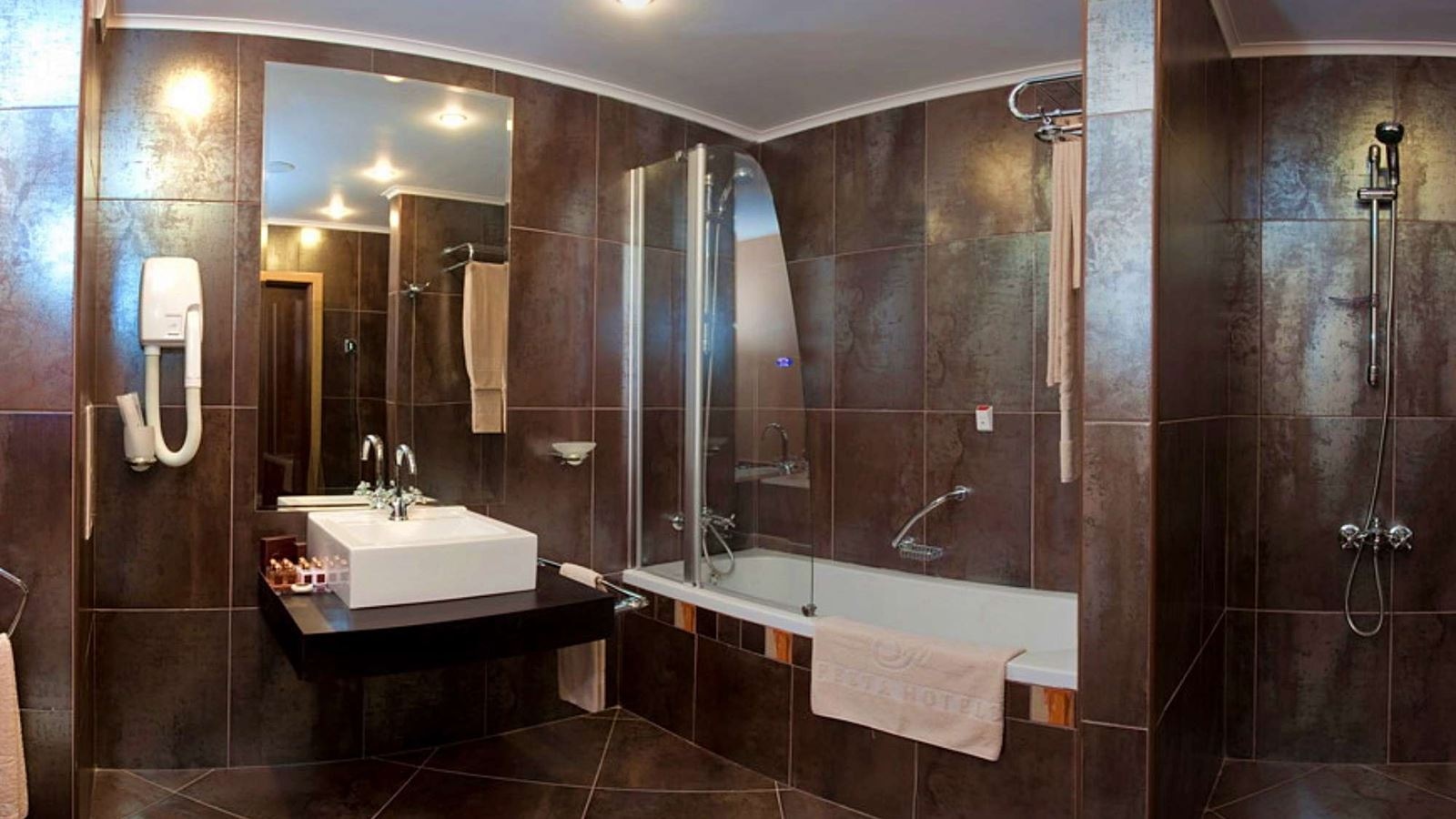 rooms-suite