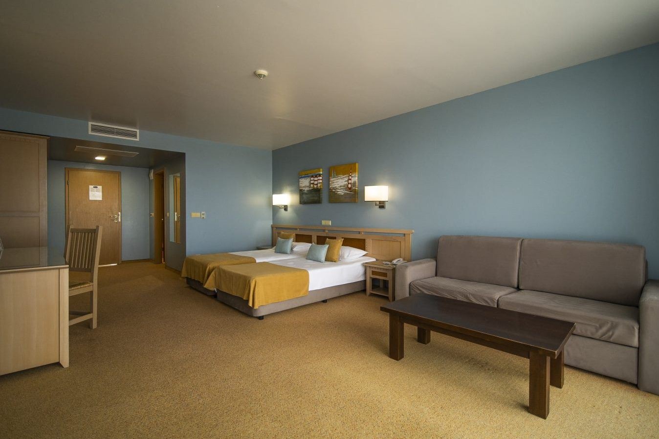 rooms-superior-room-lateral-seaview-balcony-or-terrace