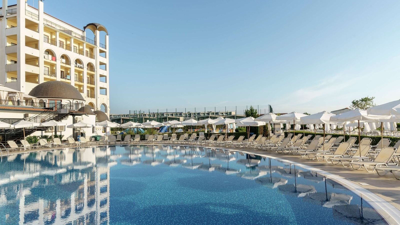 pools-outdoor-pool