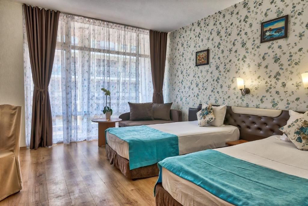 rooms-twin-standard-room-balcony-or-terrace