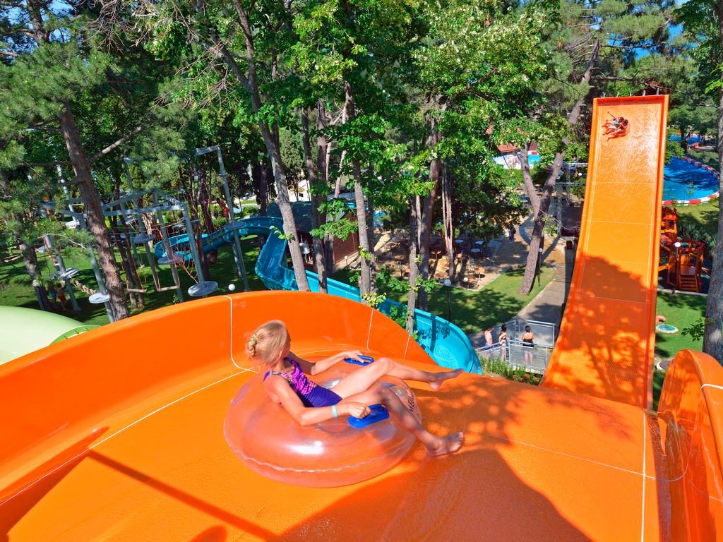water-park-water-park