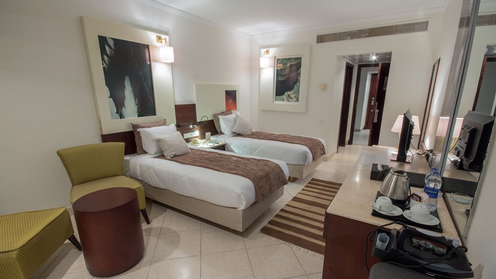 rooms-standard-room