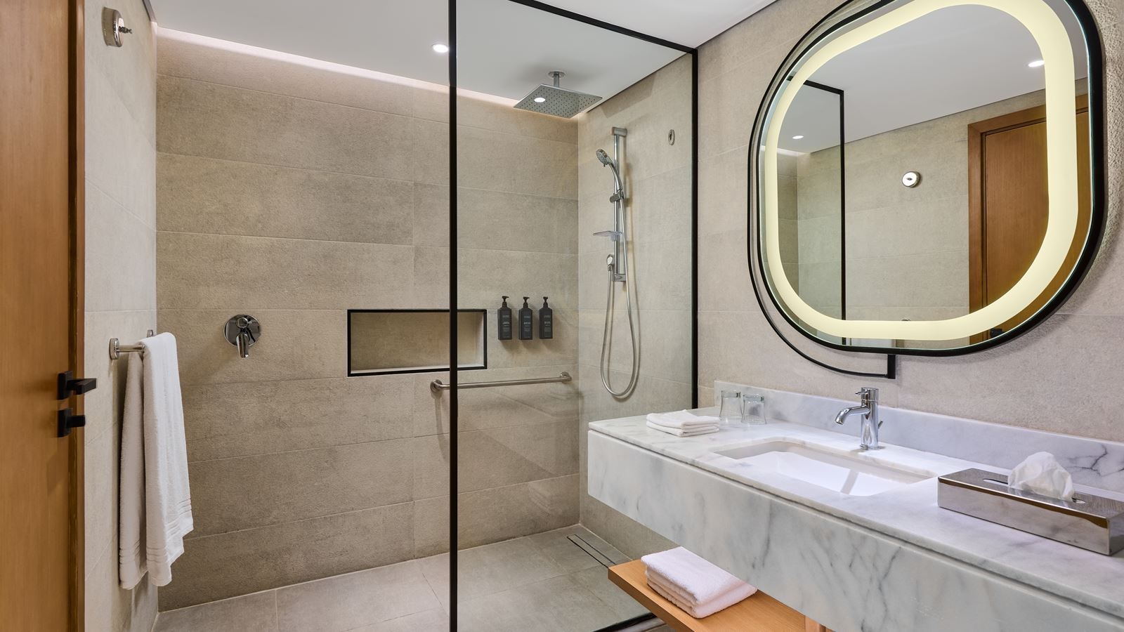 rooms-room-standard-partial-sea-view