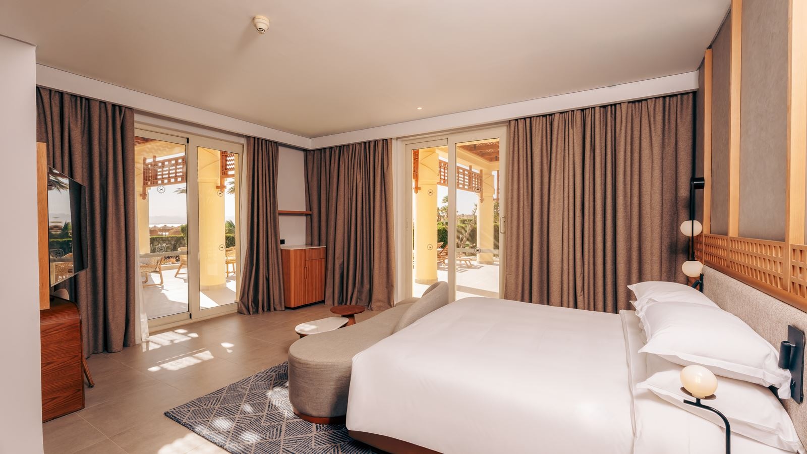 rooms-royal-villa