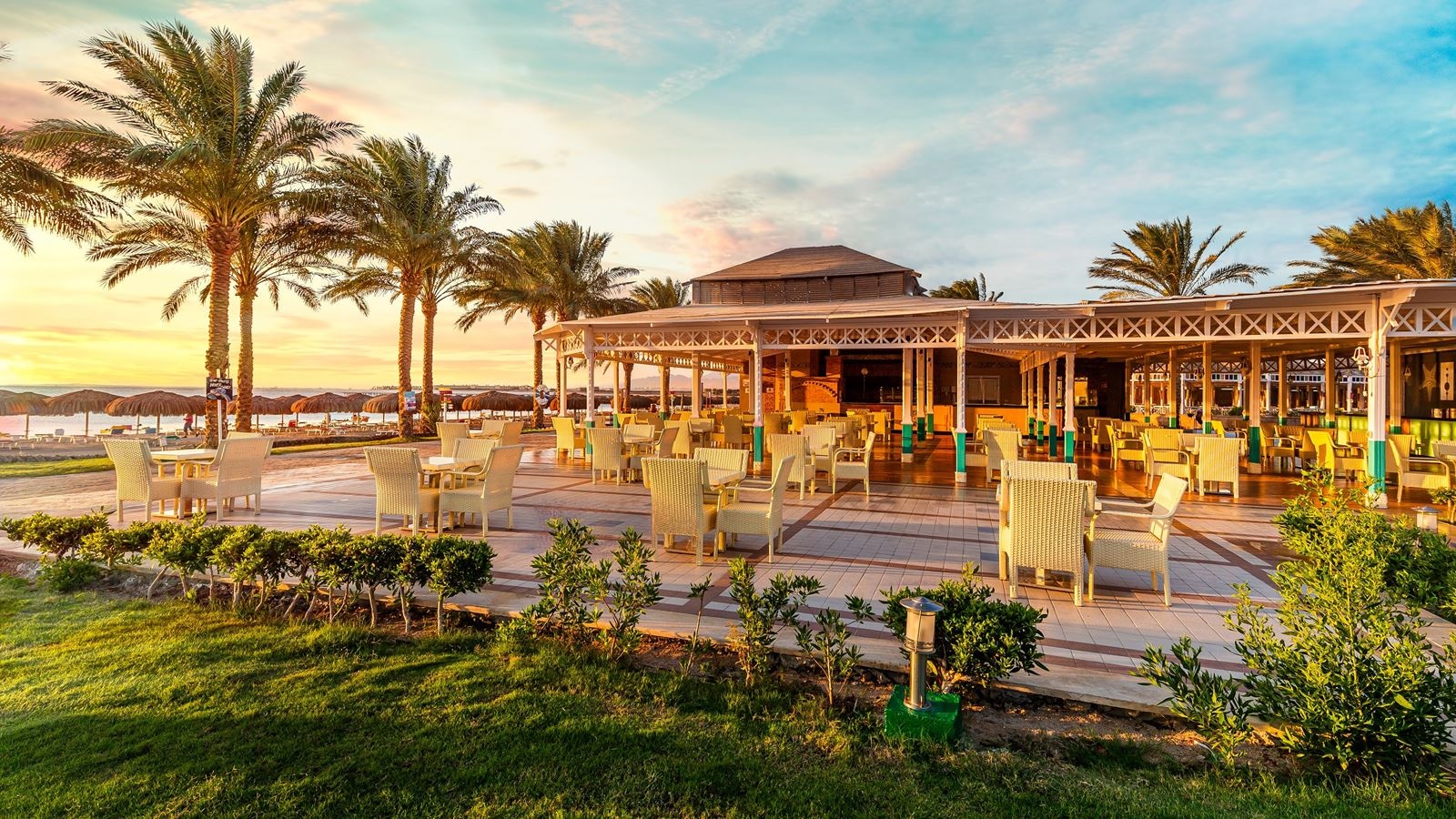 bars-cuba-beach-bar