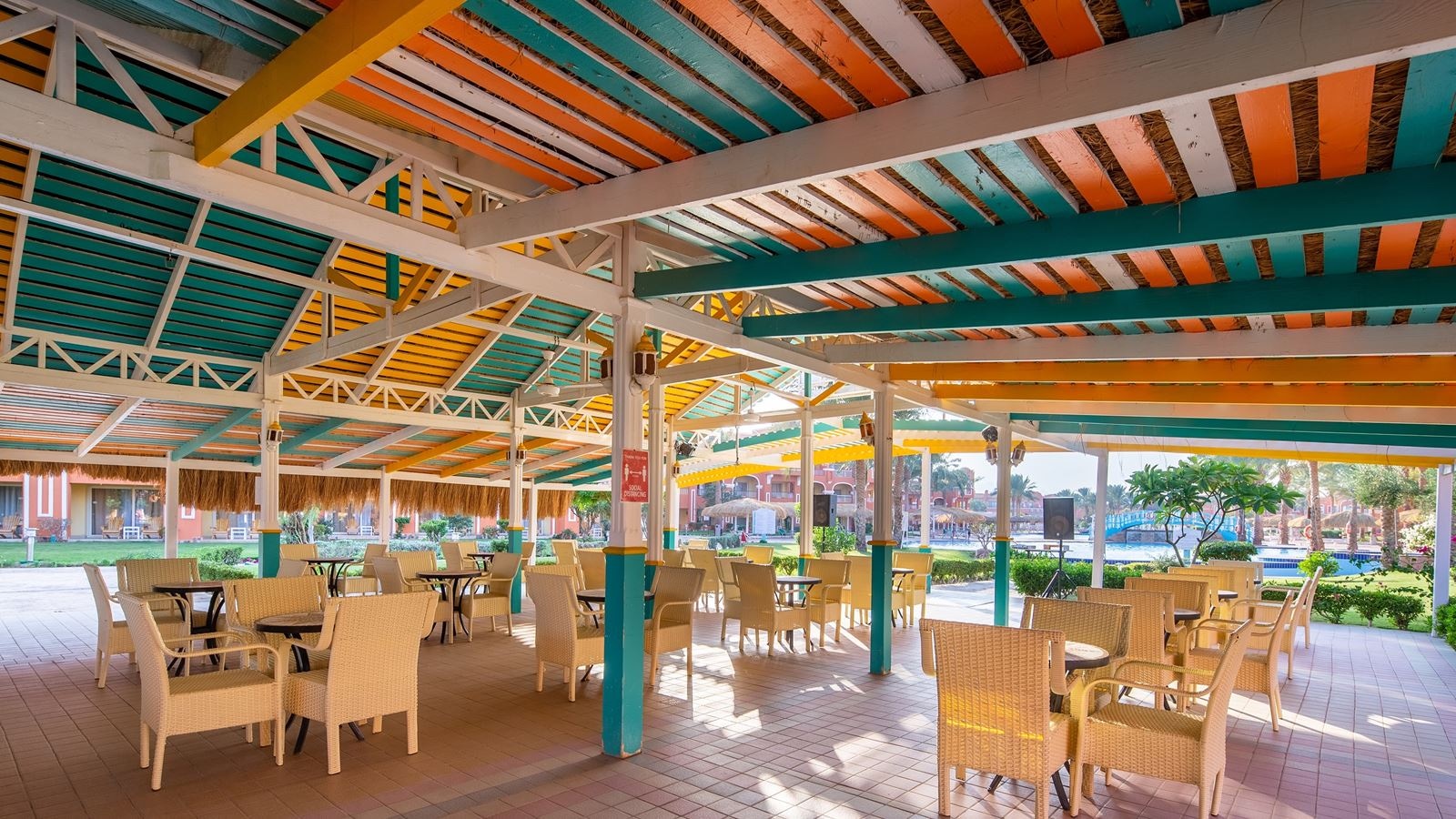 bars-jamaica-pool-bar