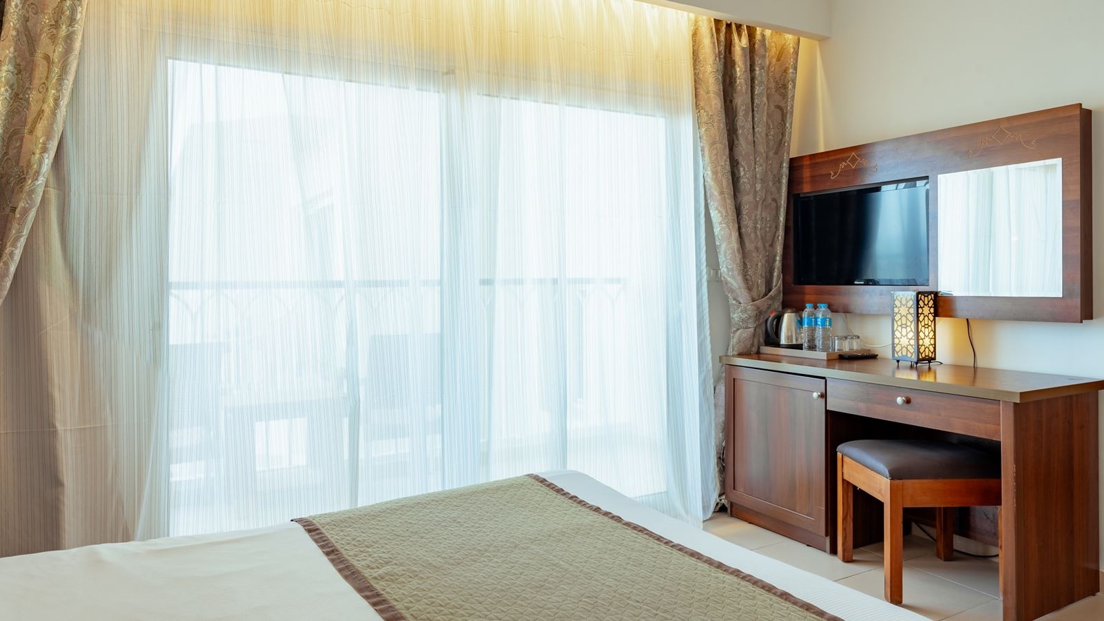rooms-family-room