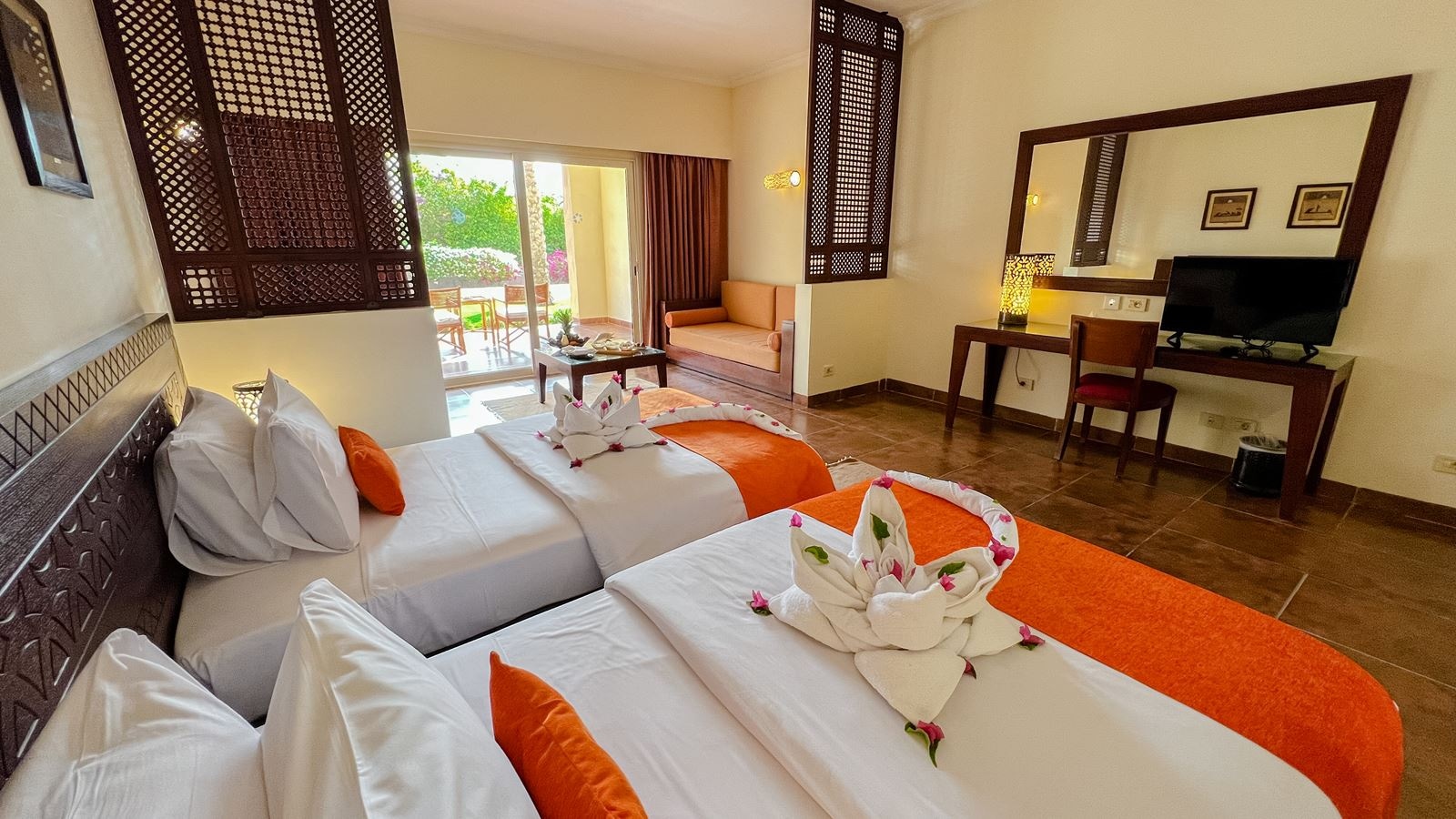 rooms-superior-room