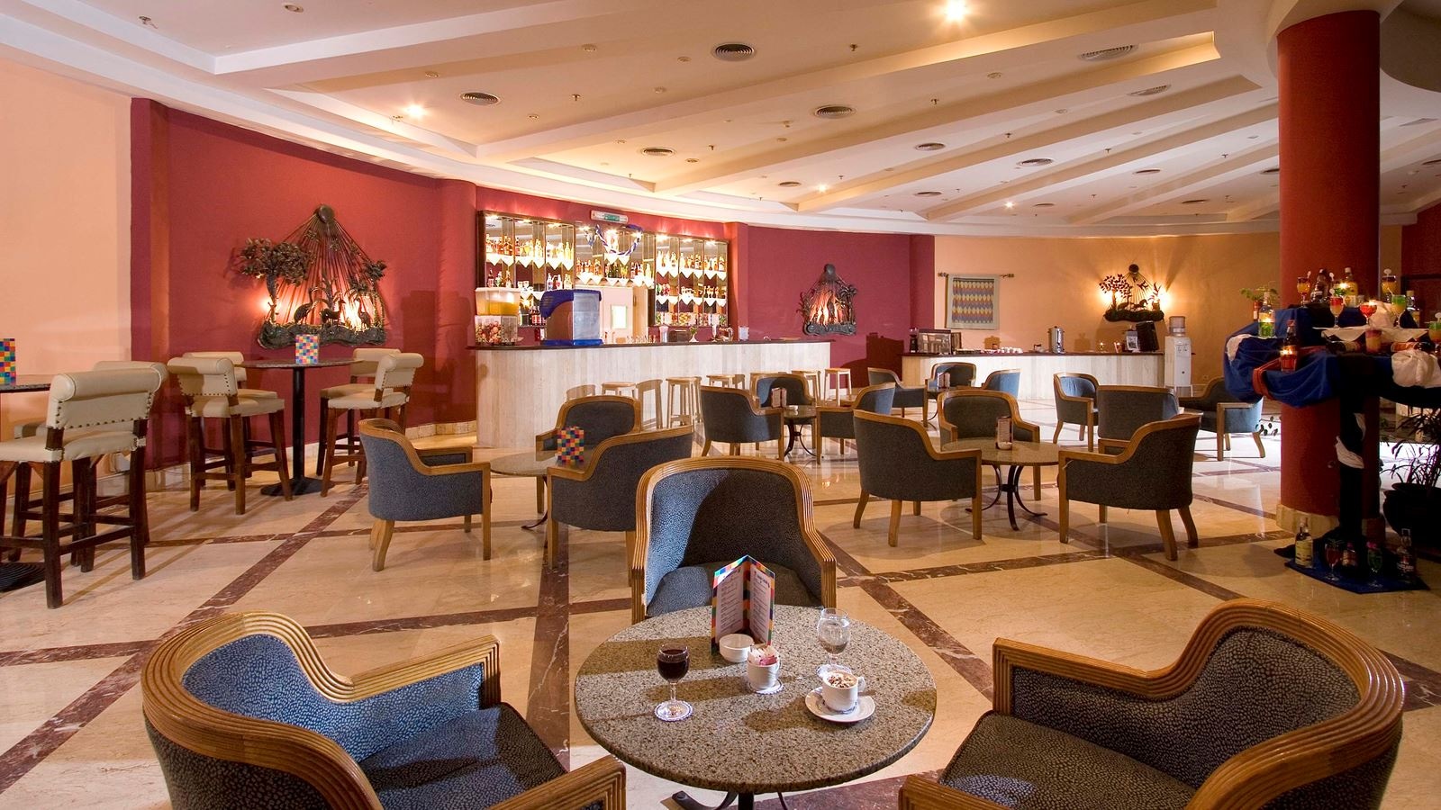 bars-panorama-bar