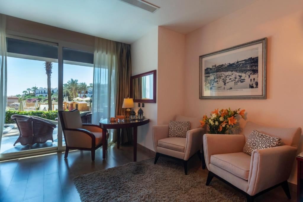 rooms-royal-savoy-suite