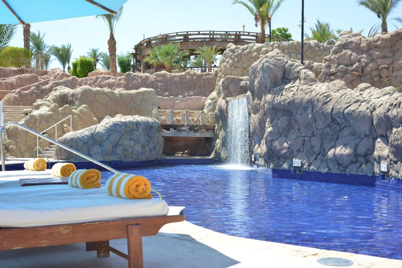 pools-outdoor--indoor-pool