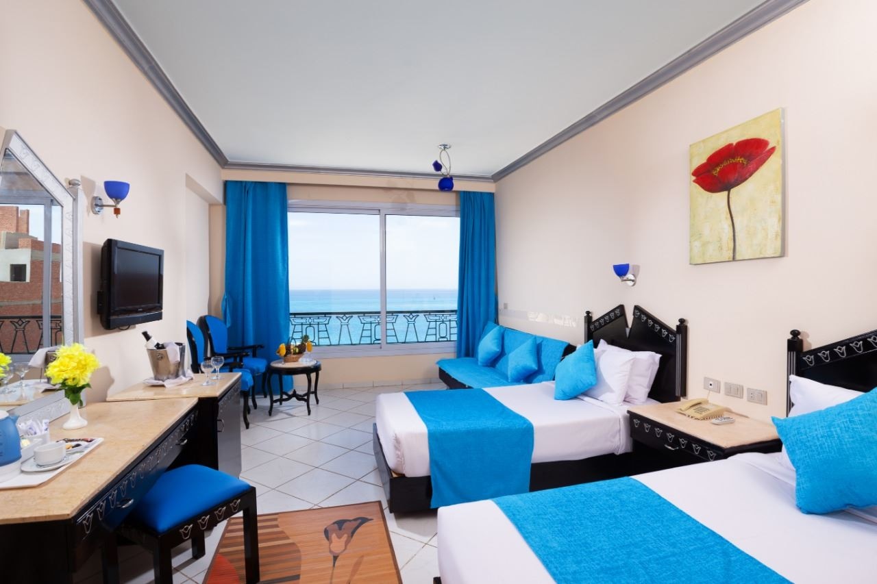rooms-family-room