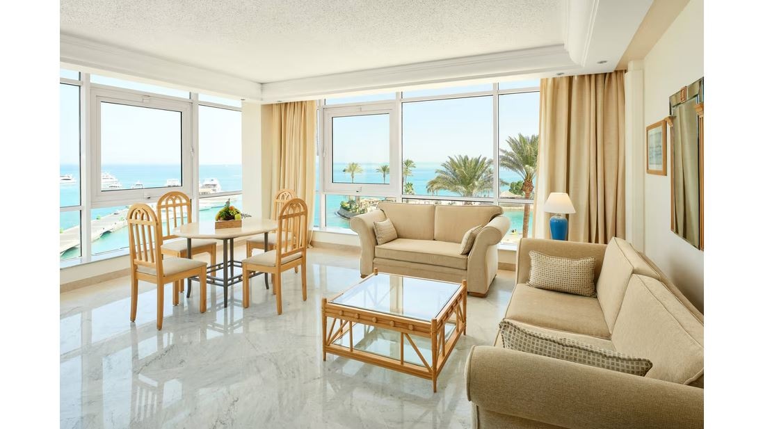 rooms-neptune-suite