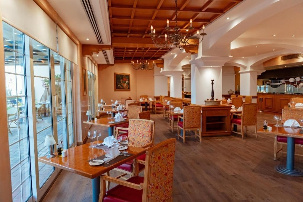 restaurants-restaurants