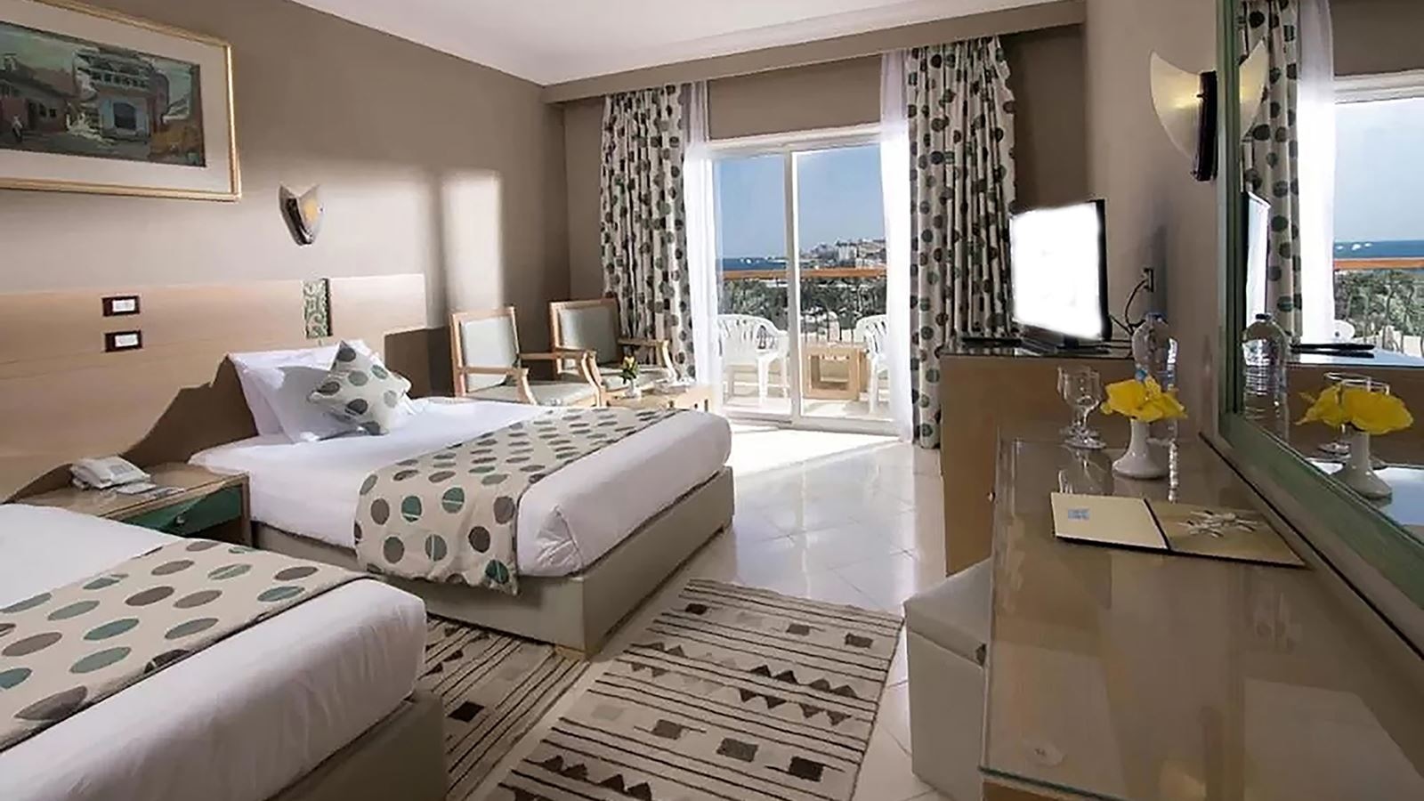 rooms-regal-pool-view-room