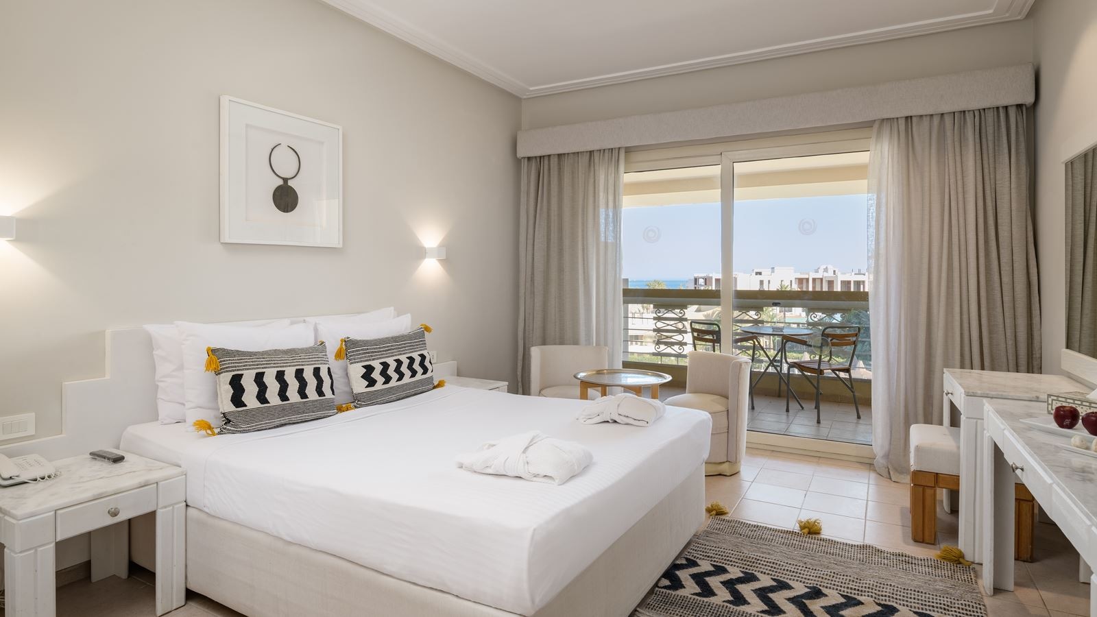rooms-superior-room