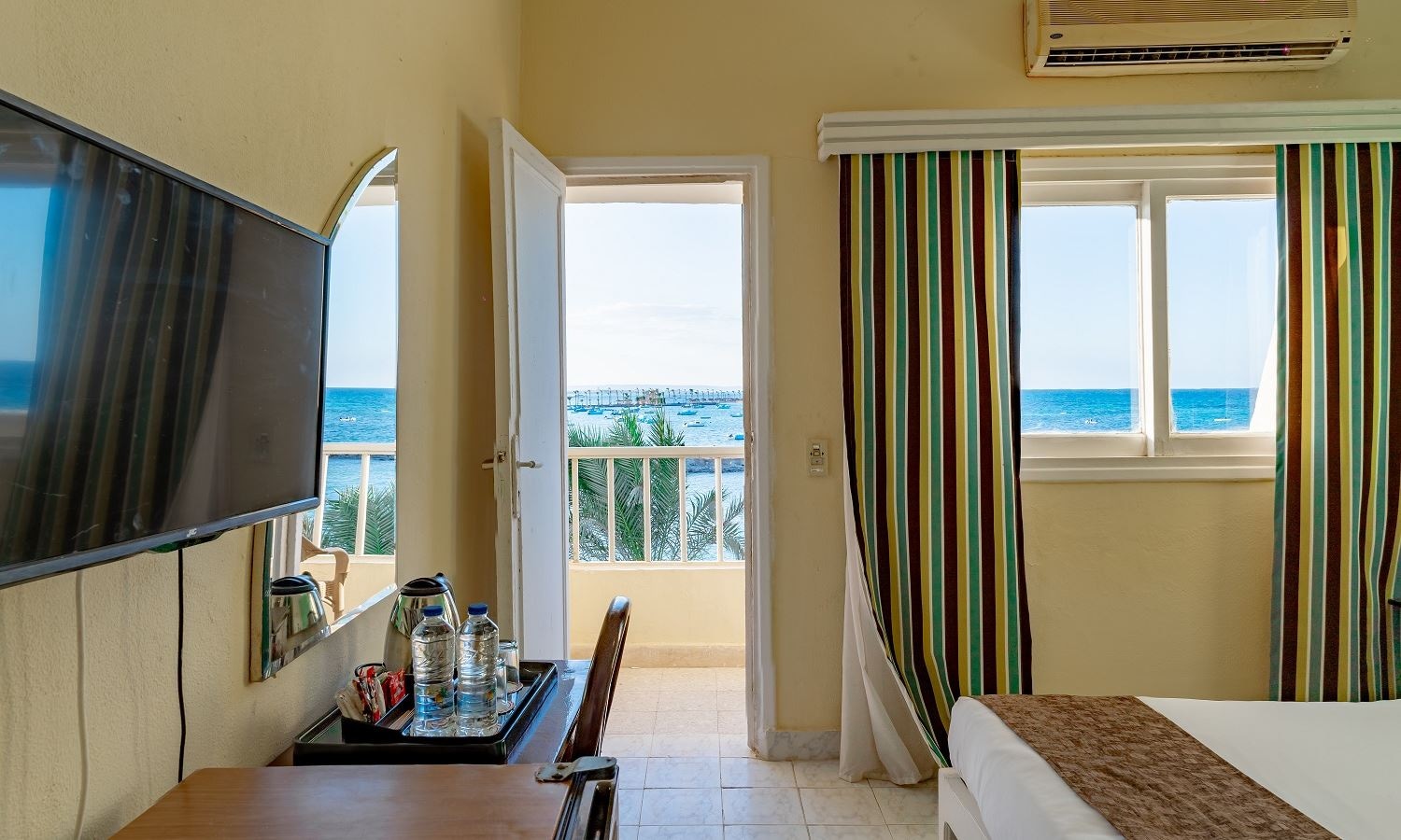 rooms-standard-room