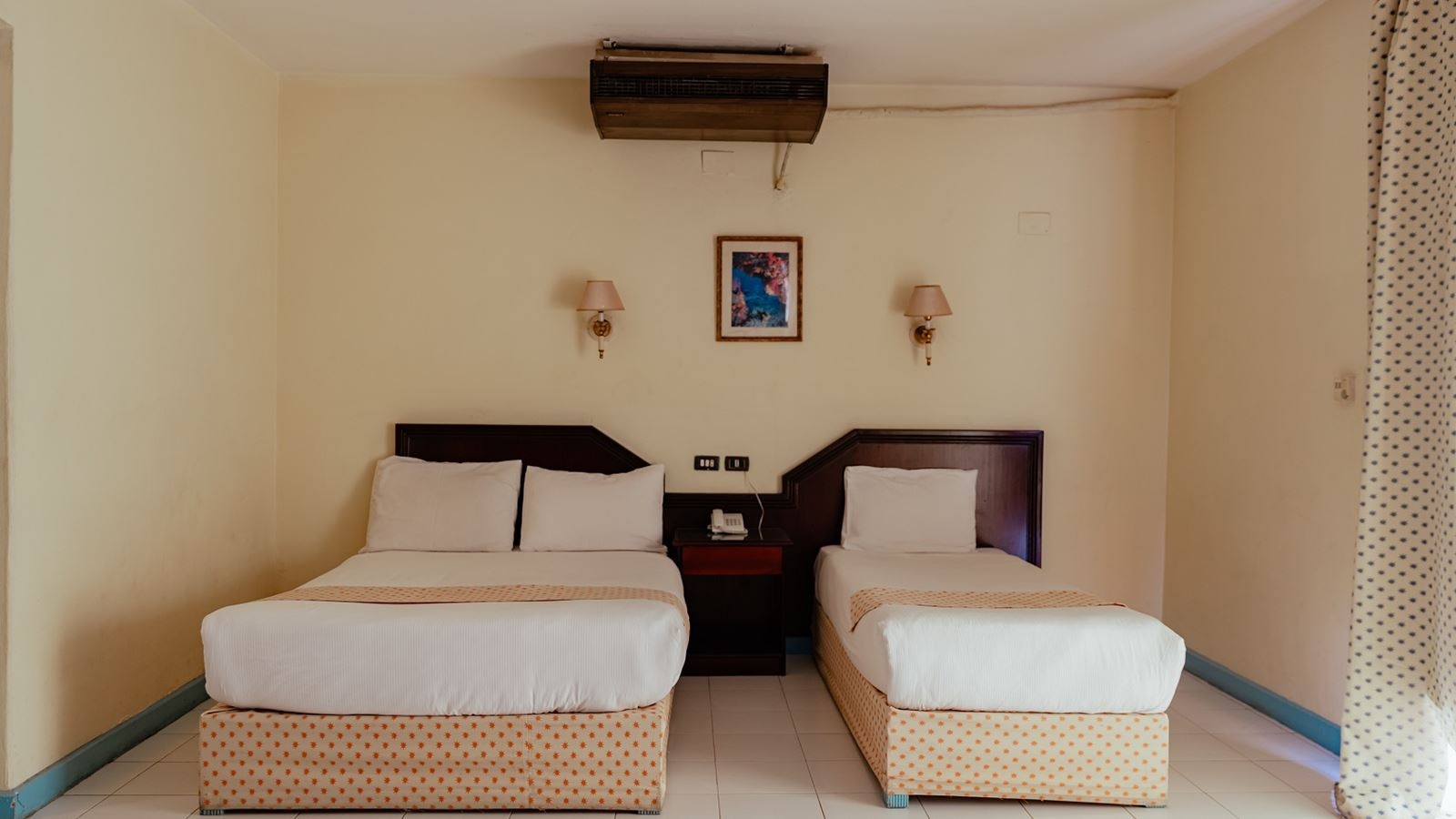 rooms-standard-room