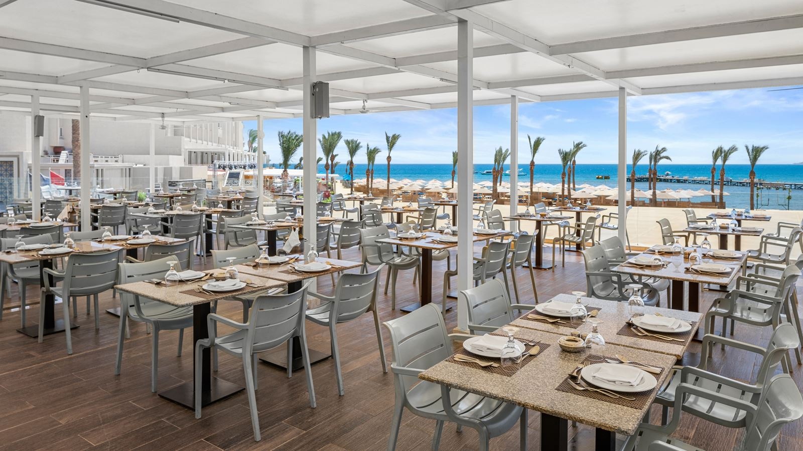restaurants-beach-food-court