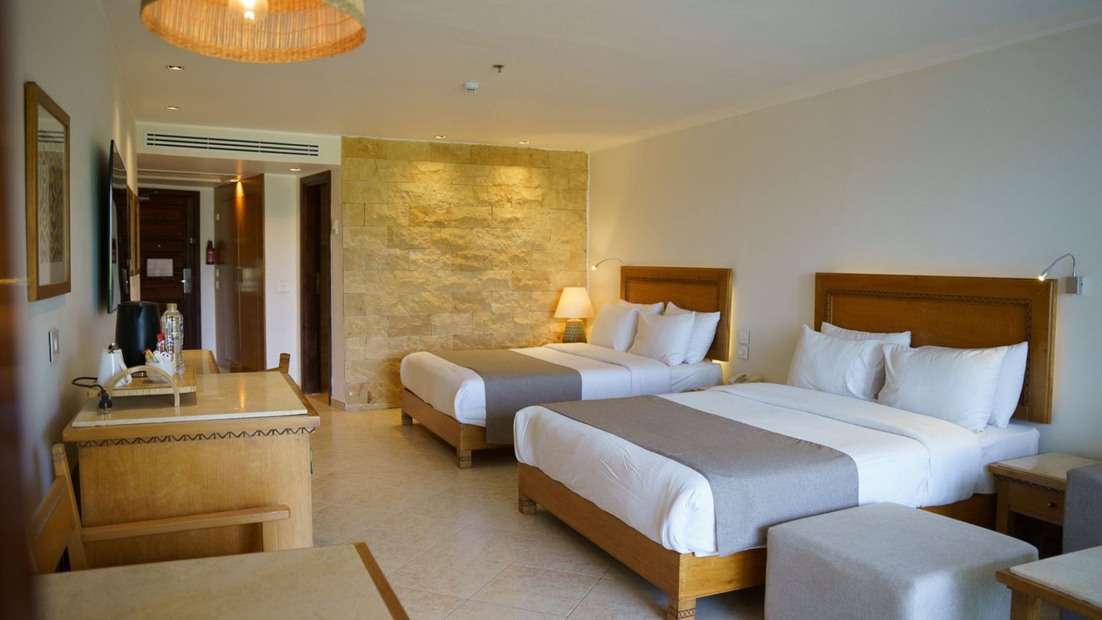 rooms-swim-up-villa-2-bedrooms