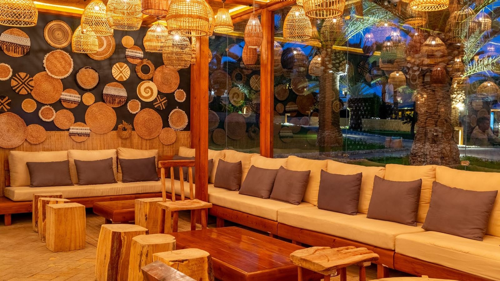 bars-beach-restaurant-and-bar