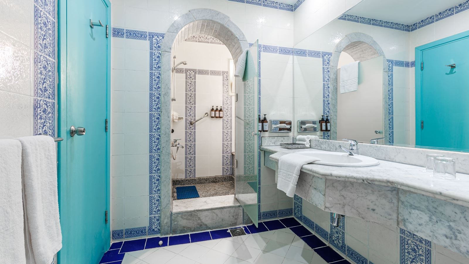 rooms-standard-room