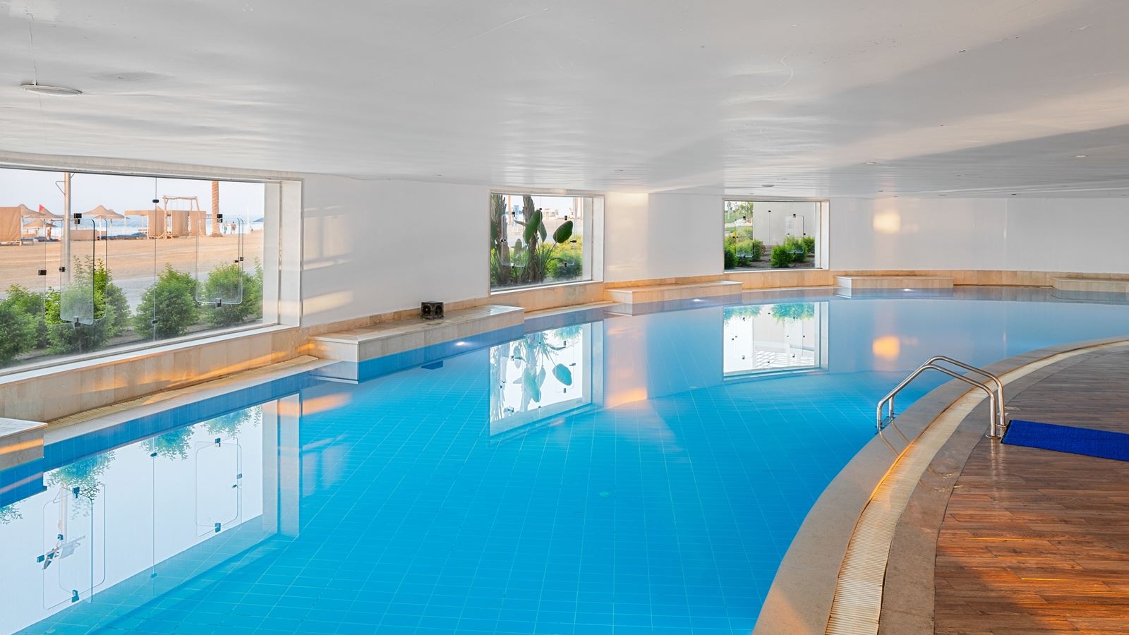 pools-indoor-pool