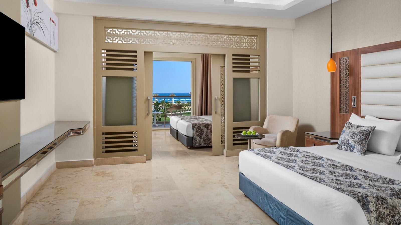 rooms-family-room-sea-view