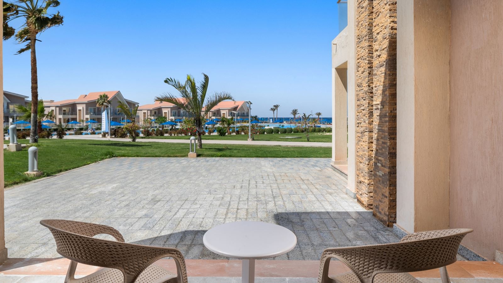 rooms-family-room-sea-side-view