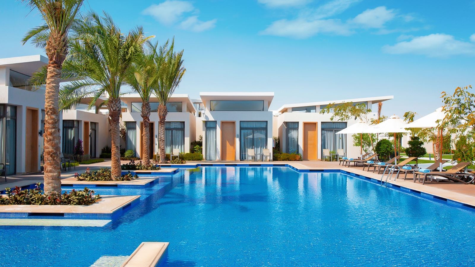 rooms-pool-villa