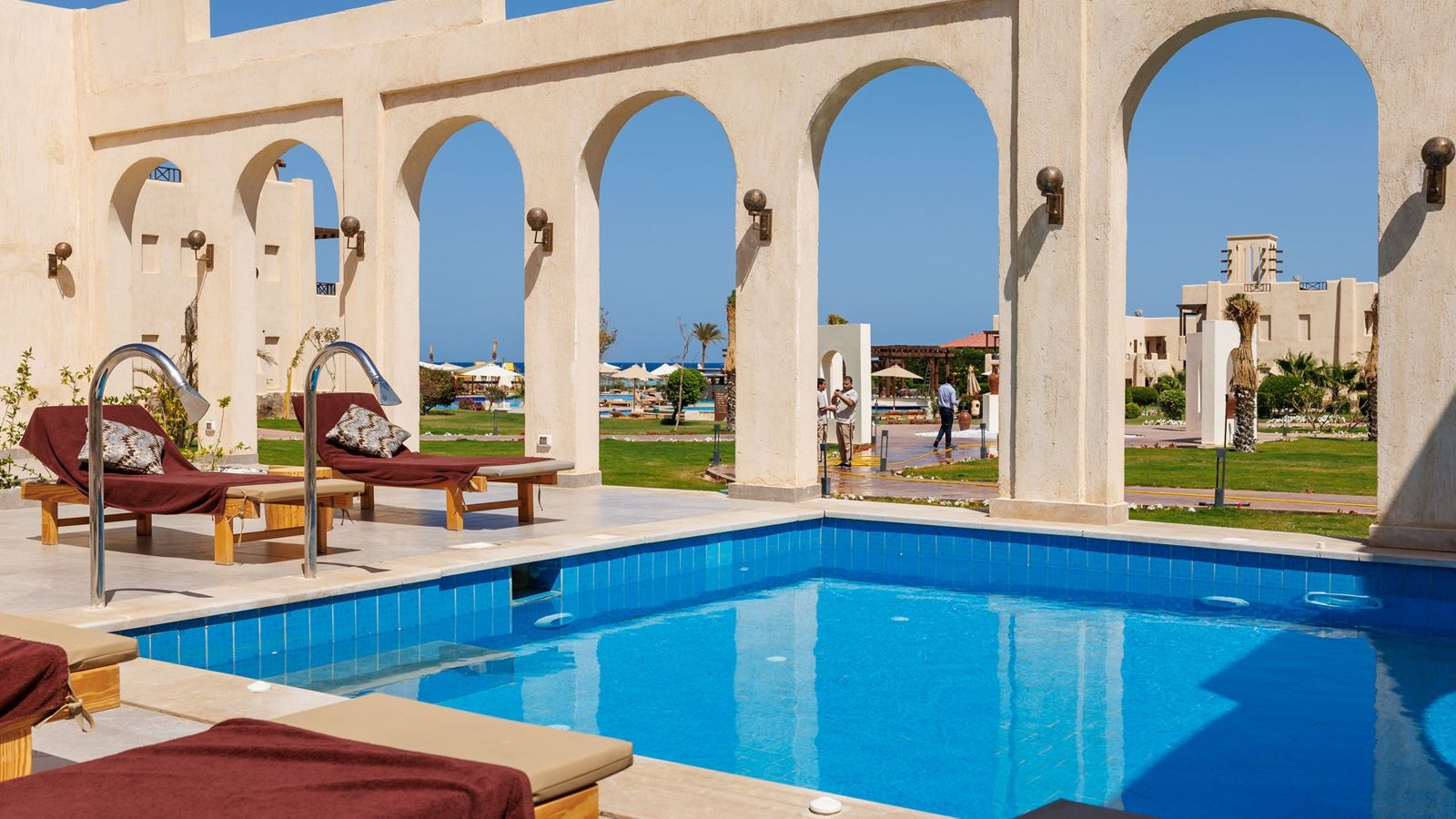 pools-outdoor-pool