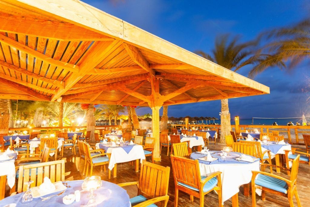 bars-cri-cri-beach-bar