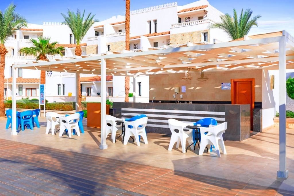 bars-beach-bar