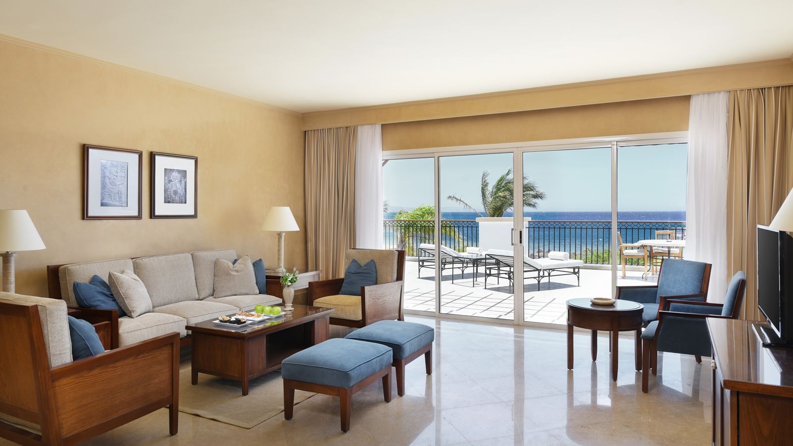 rooms-royal-suite