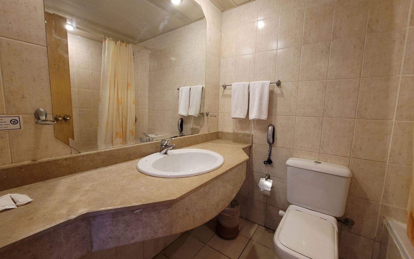 rooms-standard-room