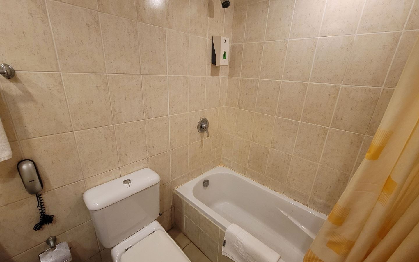rooms-standard-room