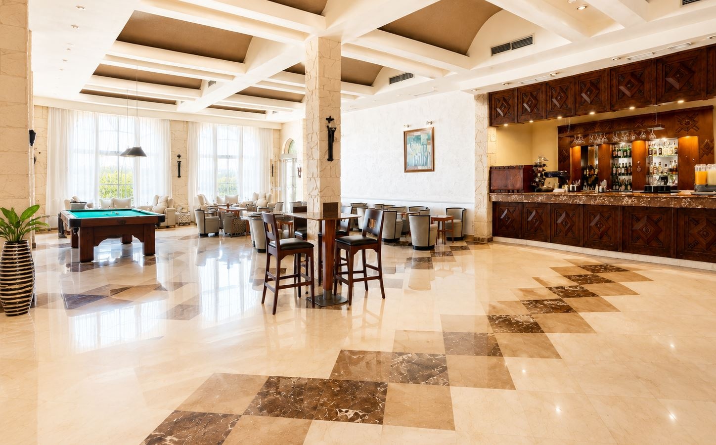 bars-azure--lobby-bar